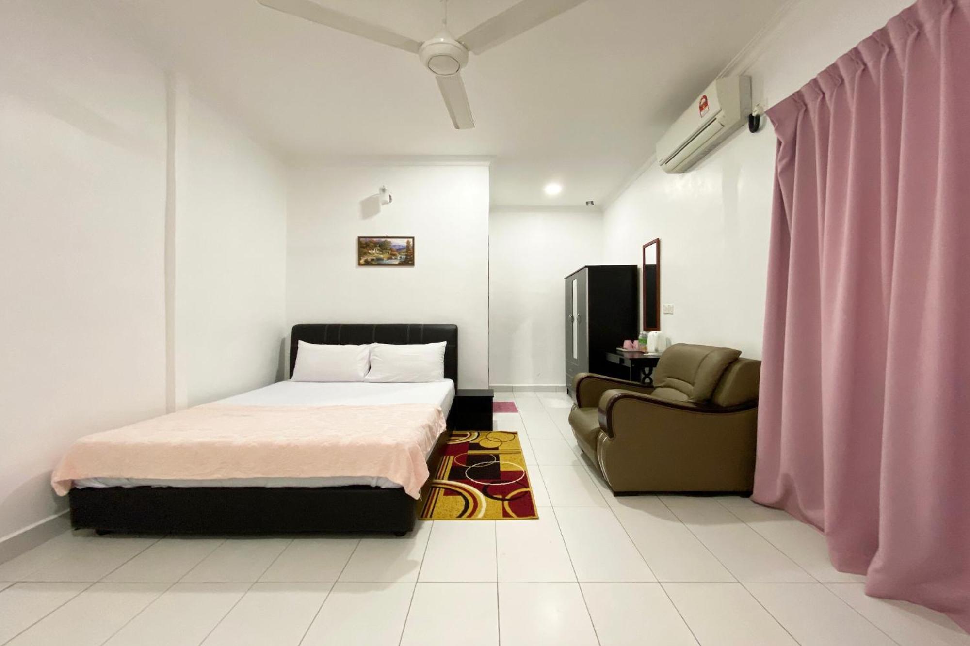 Oyo Home 90230 Dh Residence Kota Belud Bagian luar foto