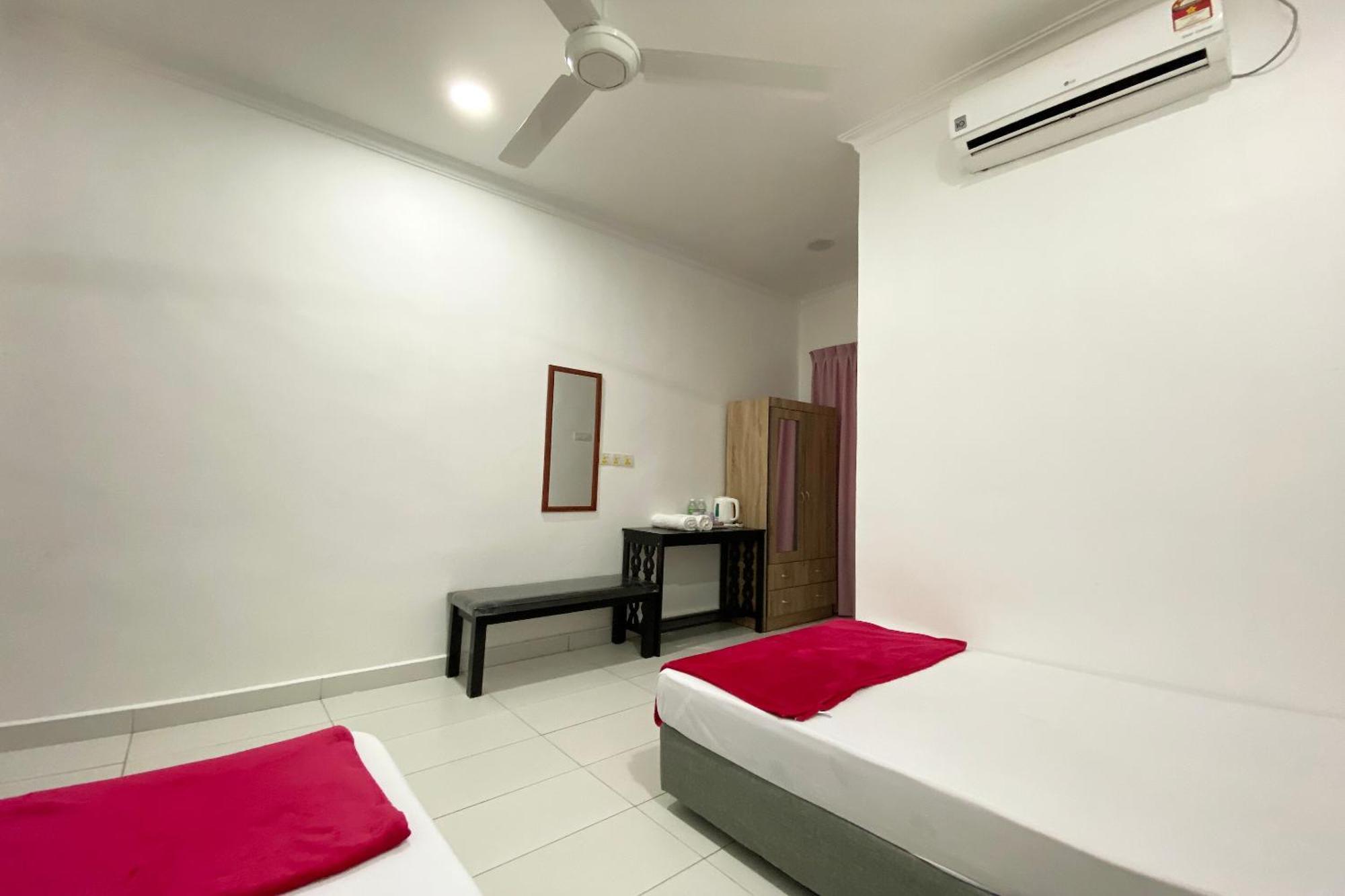 Oyo Home 90230 Dh Residence Kota Belud Bagian luar foto