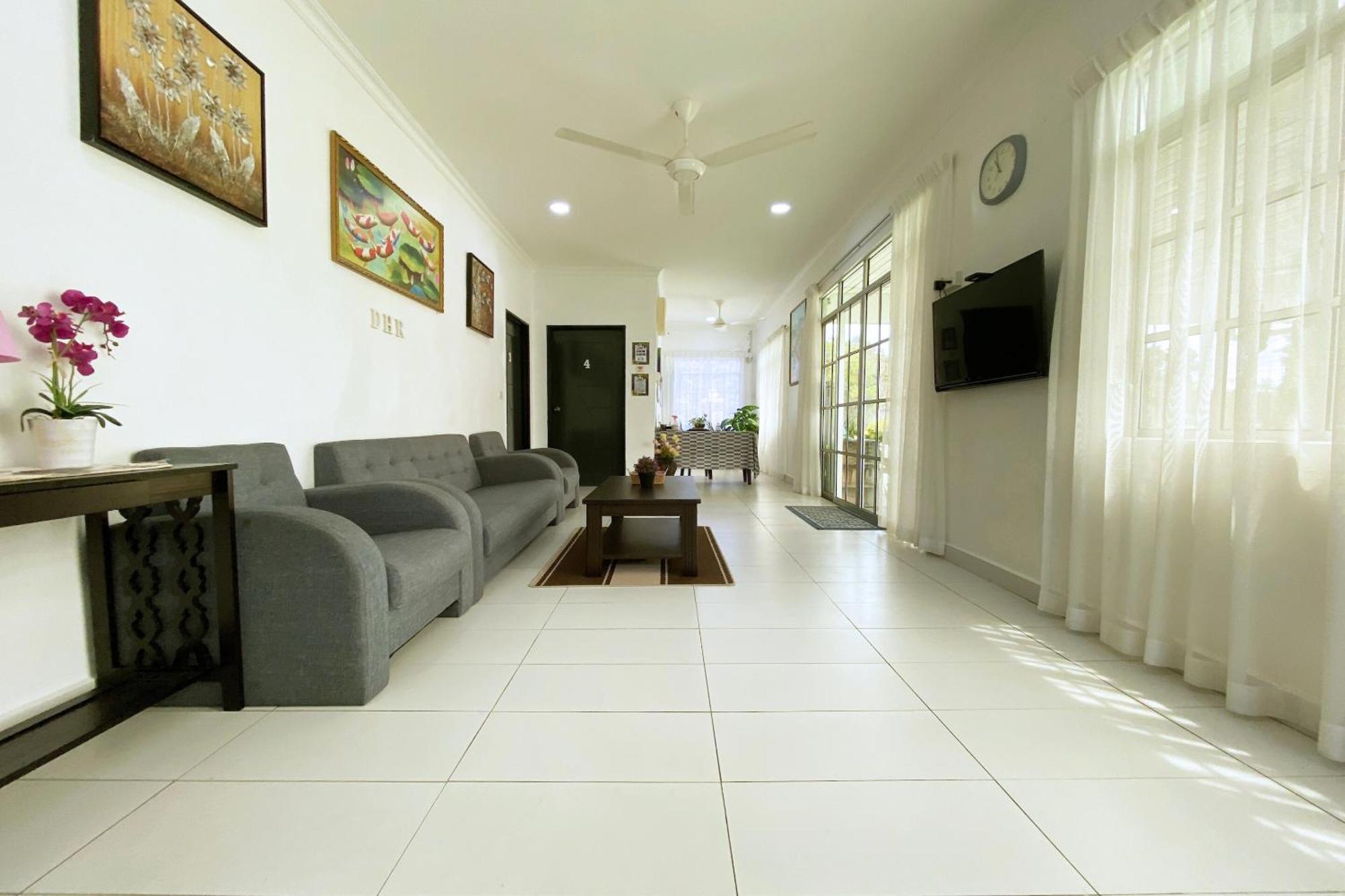 Oyo Home 90230 Dh Residence Kota Belud Bagian luar foto