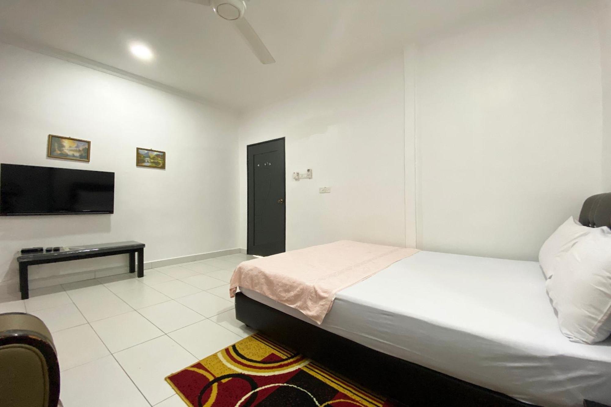 Oyo Home 90230 Dh Residence Kota Belud Bagian luar foto
